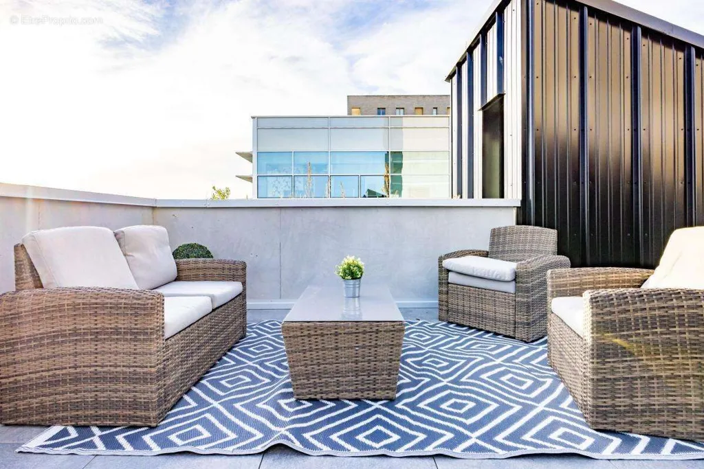 Terrasse - Triplex Récent avec Rooftop à Paris