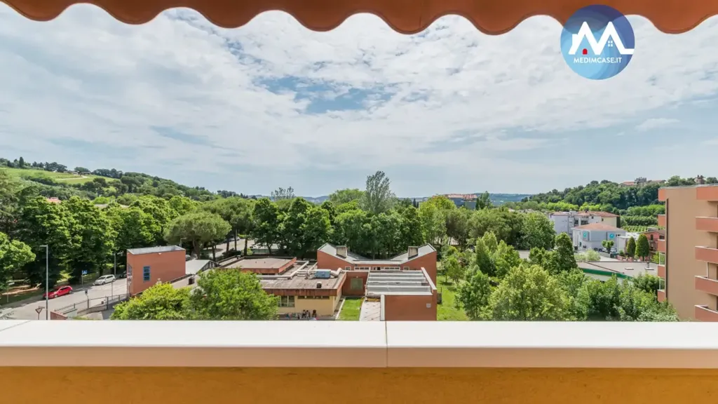 Balcony - Trilocale with Balcony in Pesaro