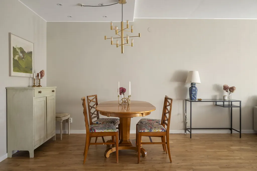 Salle à manger - Modern Apartment with Balcony in Näsby Park