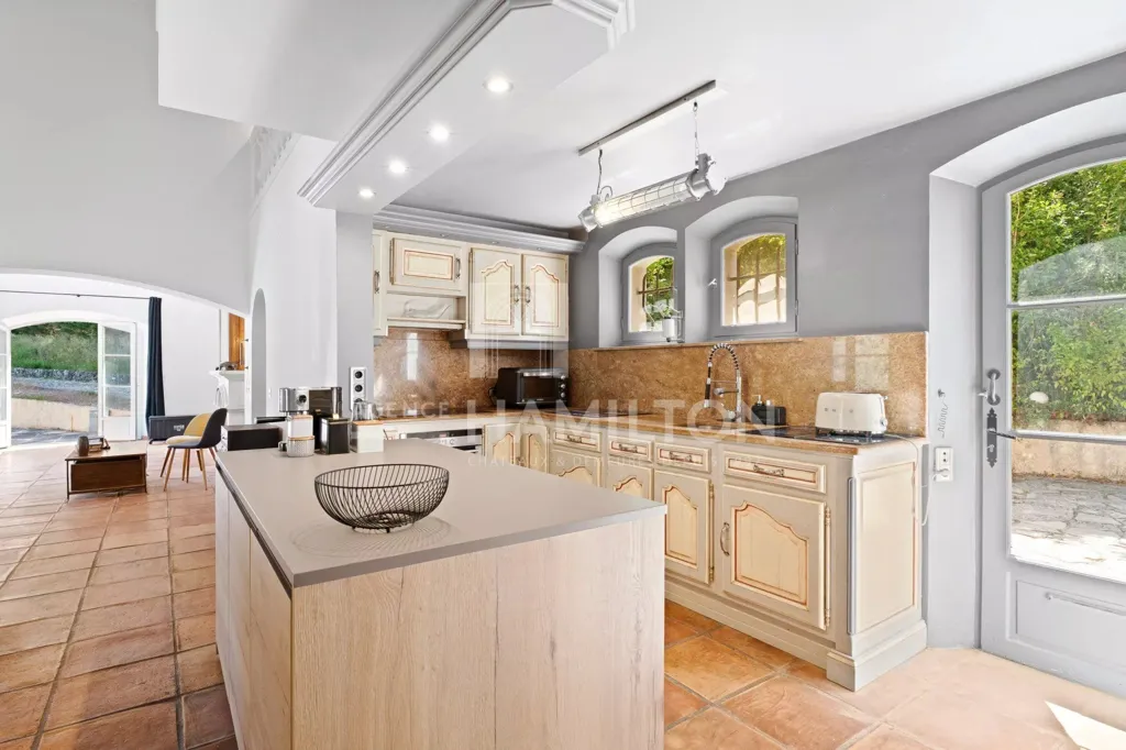 Cucina - Traditional Villa with Pool near Valbonne
