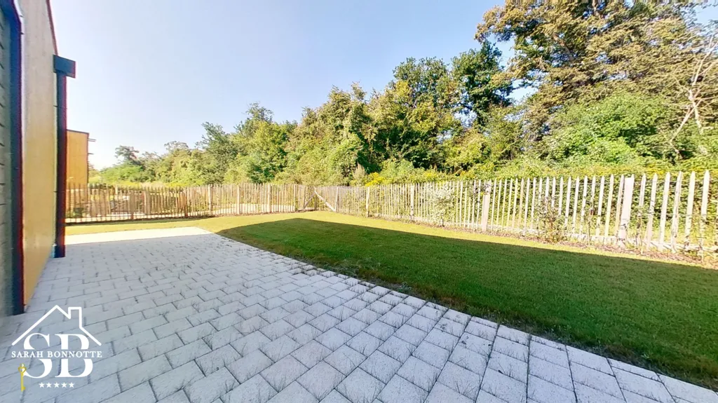 Jardin - Maison de Plain-Pied avec Terrasse à Kembs