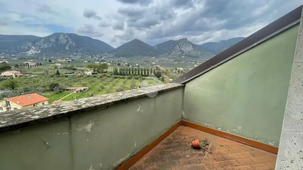 Balcon - Attic Apartment with Terrace in Terni