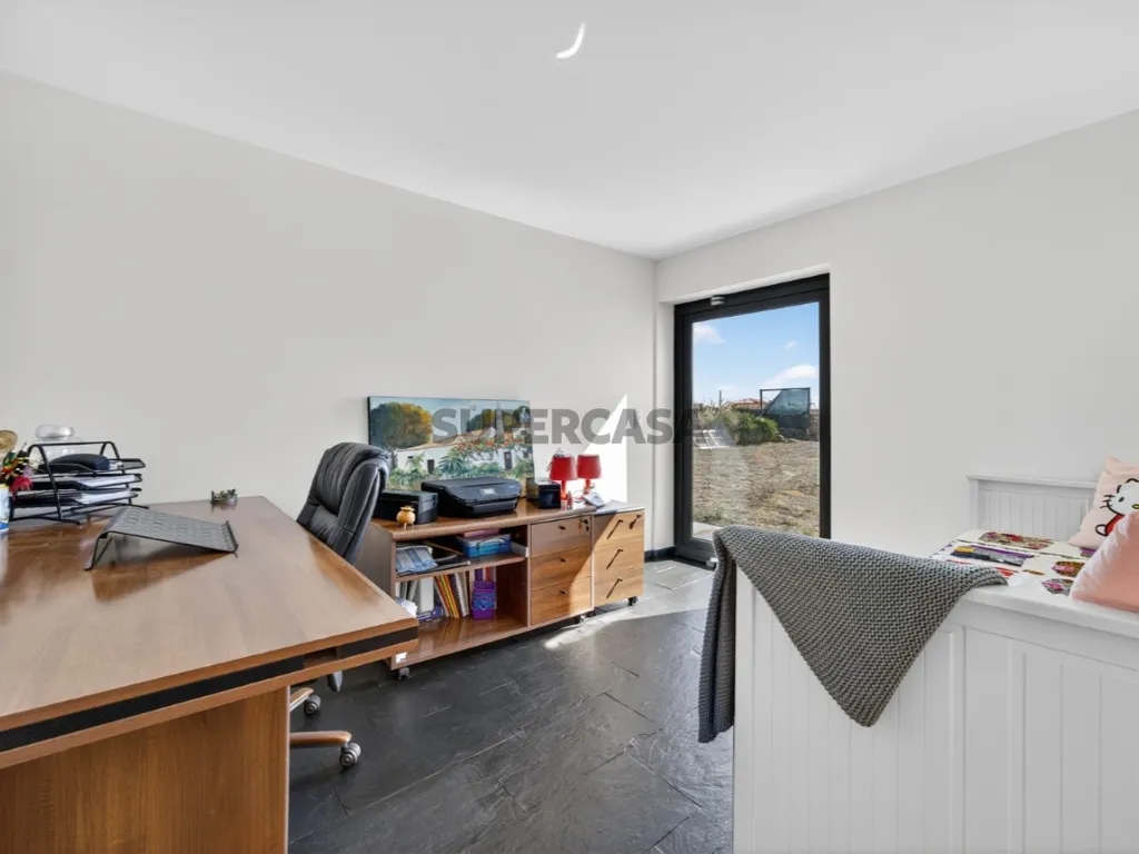 Arbeitszimmer - Modern Villa with Industrial Design in Assafora