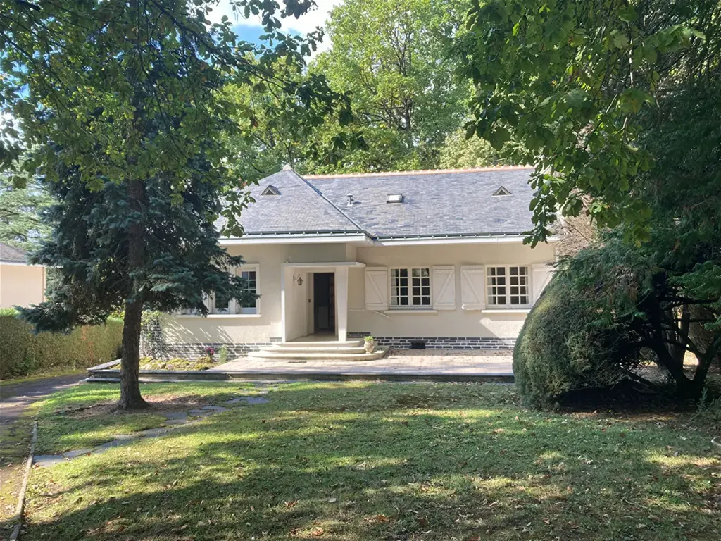 Maison 8 pièces à Joue Les Tours