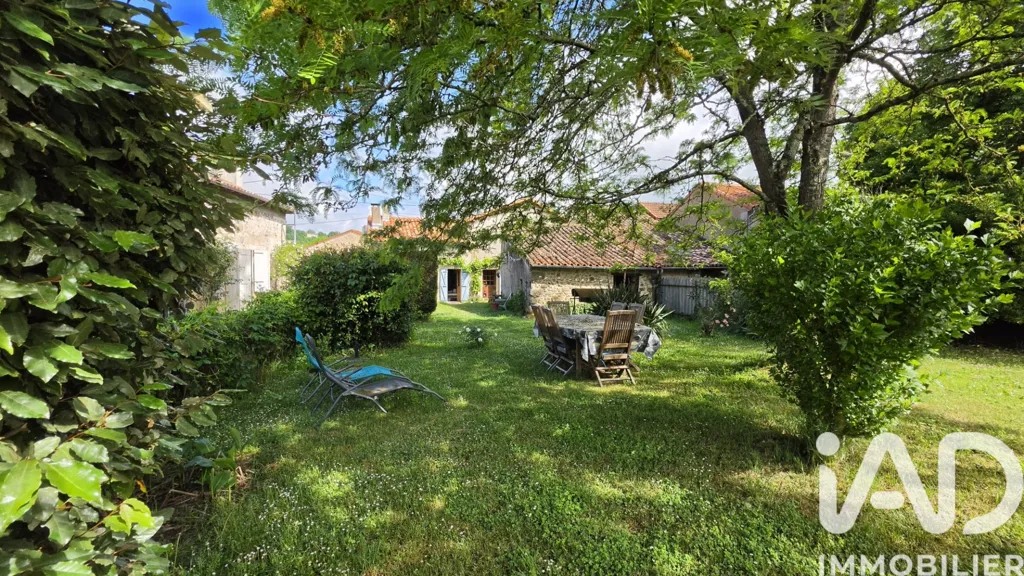 Jardin - Maison de Campagne avec Jardin à Persac