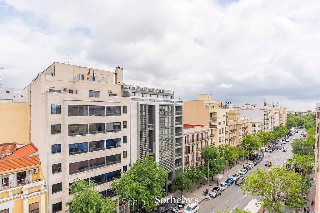 Rõdu - Apartment with Air Conditioning in Central Madrid