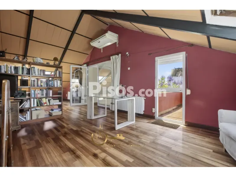 Pièces - Renovated Chalet with Garden in Simón Verde