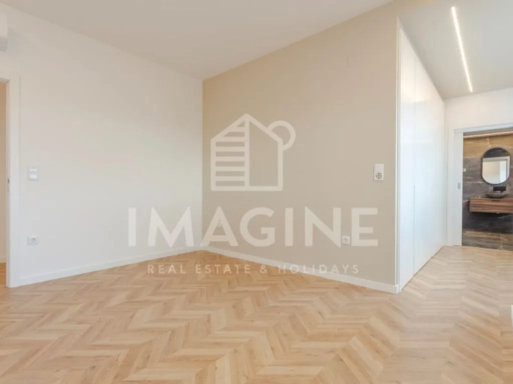 Pièces - Luxury Apartment with Central Location in Setúbal