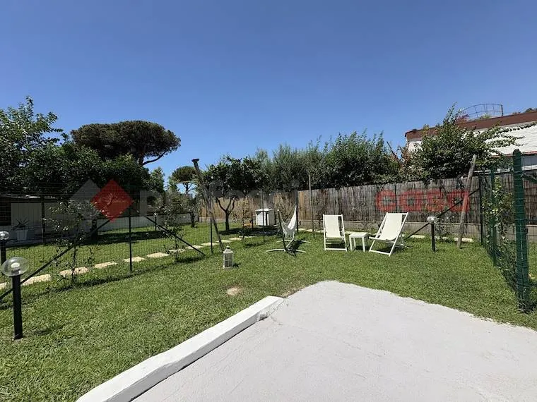 Garden - Rustic Villa with Private Garden in Terracina