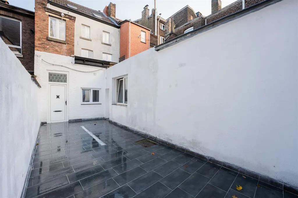 Jardin - Immeuble Mixte Rénové près de la Médiacité