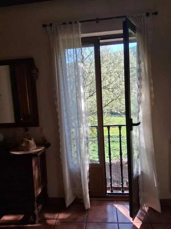 Magamistoad - Stone House with Garden in Palencia Mountains