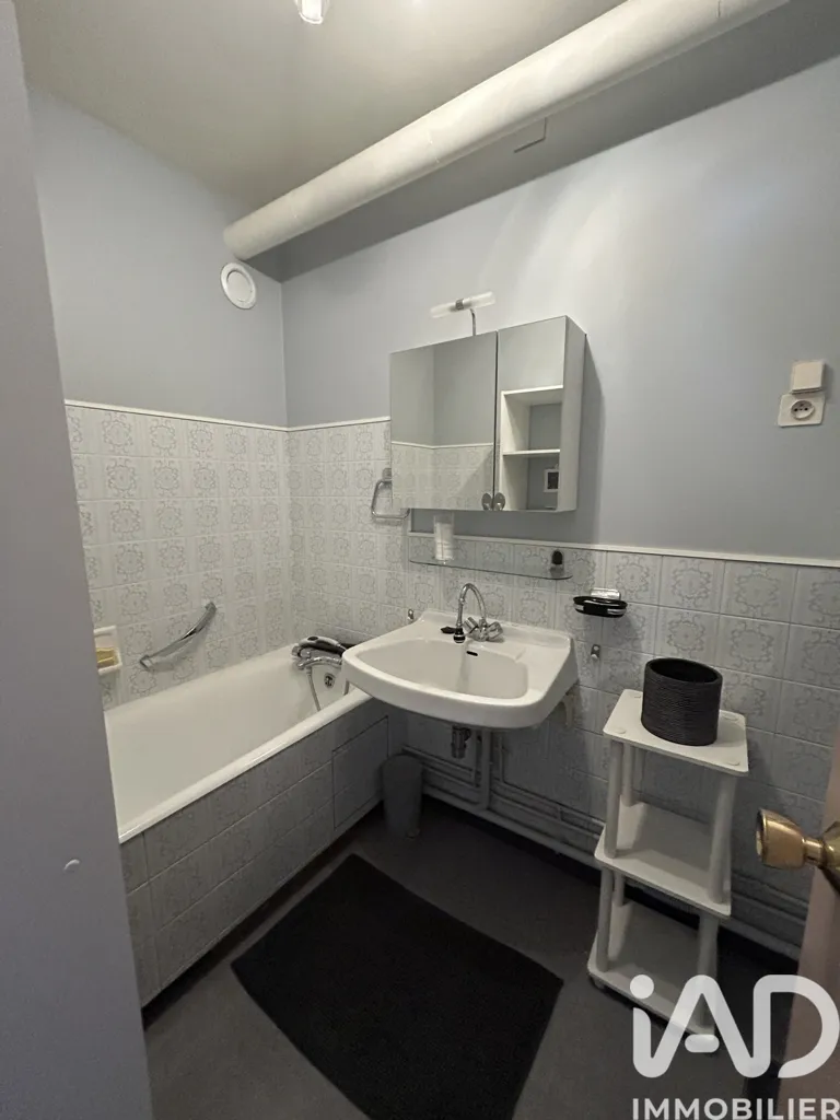 Bagni - 5-Piece Apartment with Balcony in Les Essarts