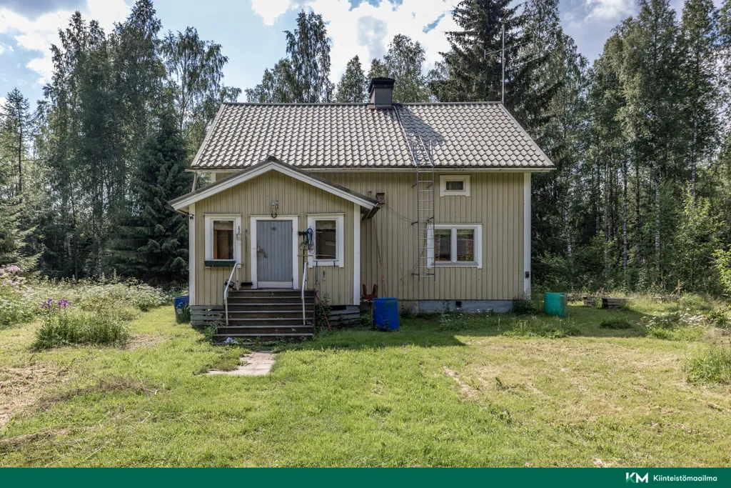 Välivaade - Traditional Cottage with Barn in Kantala