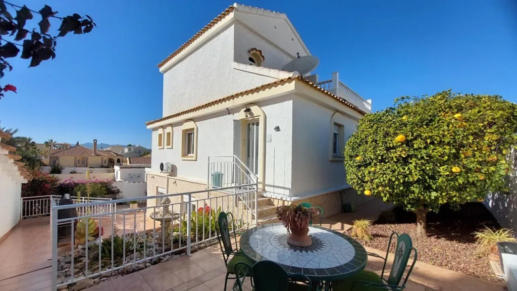 Terrasse - Neptuno Villa with Pool in Camposol, Mazarrón