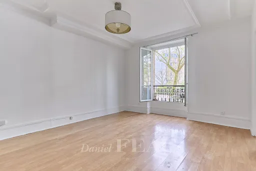 Toad - Luxury Apartment with Optimised Layout in Paris 17th