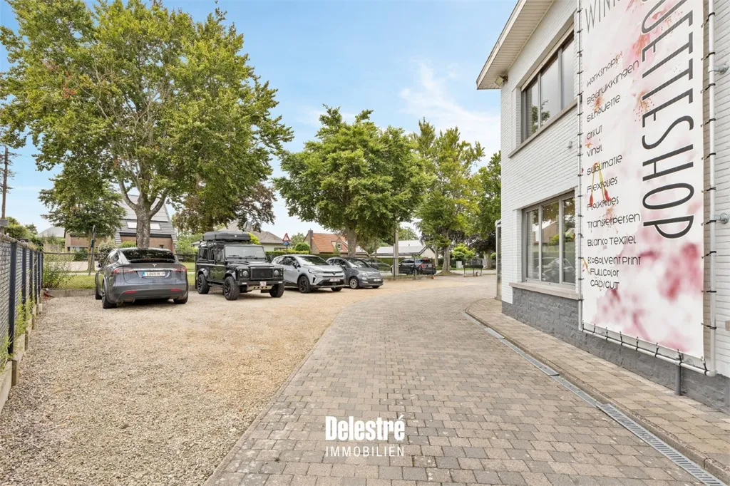 Extérieur - Propriétés Commerciales avec Vue sur la Route à Erpe-Mere