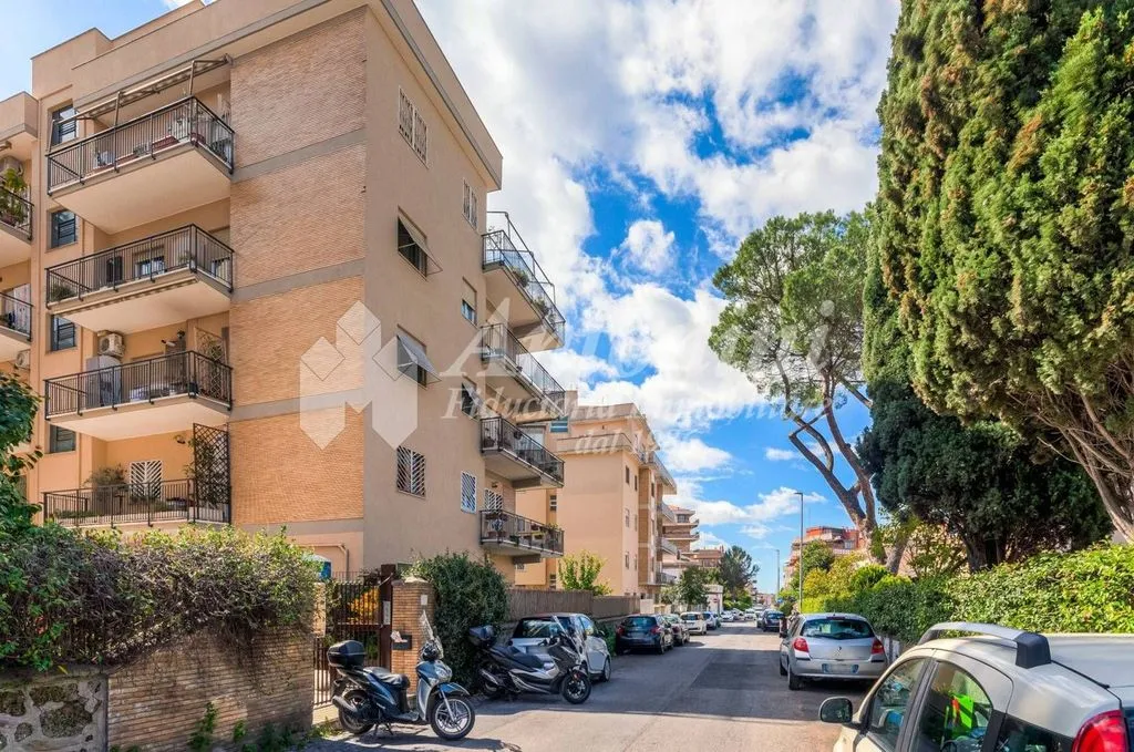 Välivaade - Luxury Flat with Balcony in Rome
