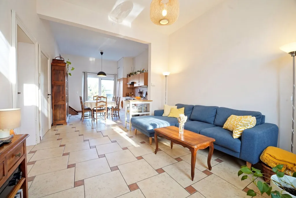 Elutuba - Duplex with Terrace in Huy
