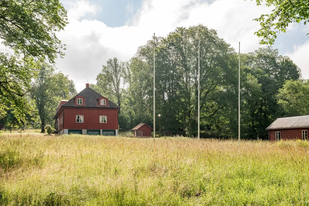 Välivaade - Multi-Use Property with Historic Charm in Borgvik