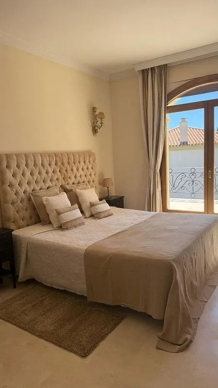 Bedrooms - Villa with Pool in Costabella, East Marbella