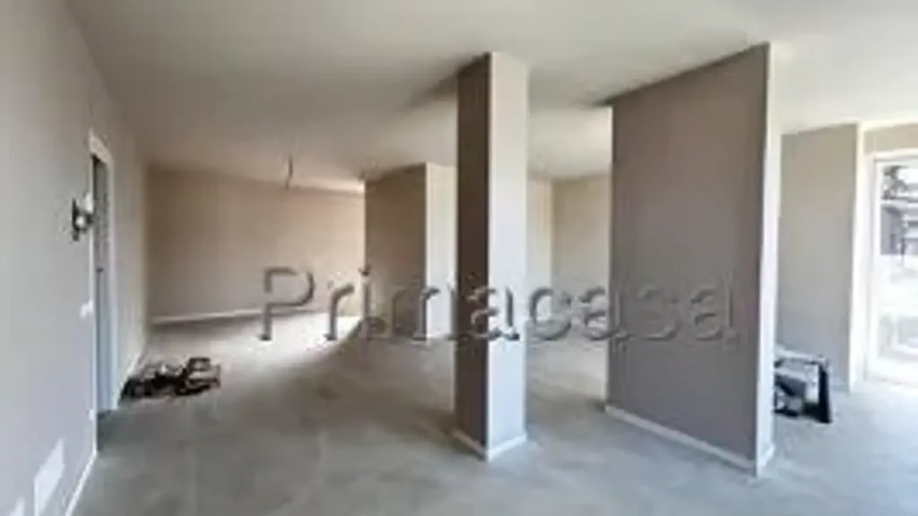Séjour - New Four-Bedroom Apartment with Parking in Prevalle