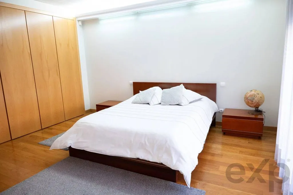 Chambres - Luxury Villa with Greenbelt View in Friestas