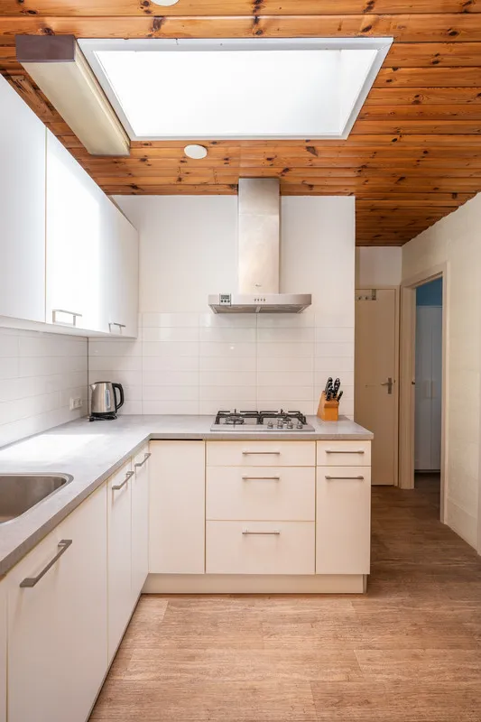 Cucina - Gabled Bungalow with Garden in De Koog