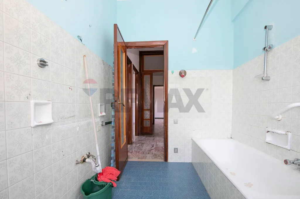Vannitoad - Spacious Apartment with Terrace in Novi Ligure