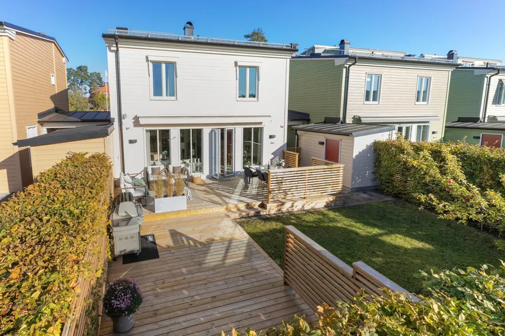 5-toaline maja asukohas Solna