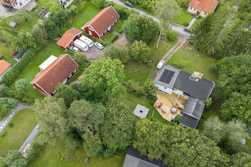 Õhuvaade - Freehold Plot with Building Potential in Skyttorp