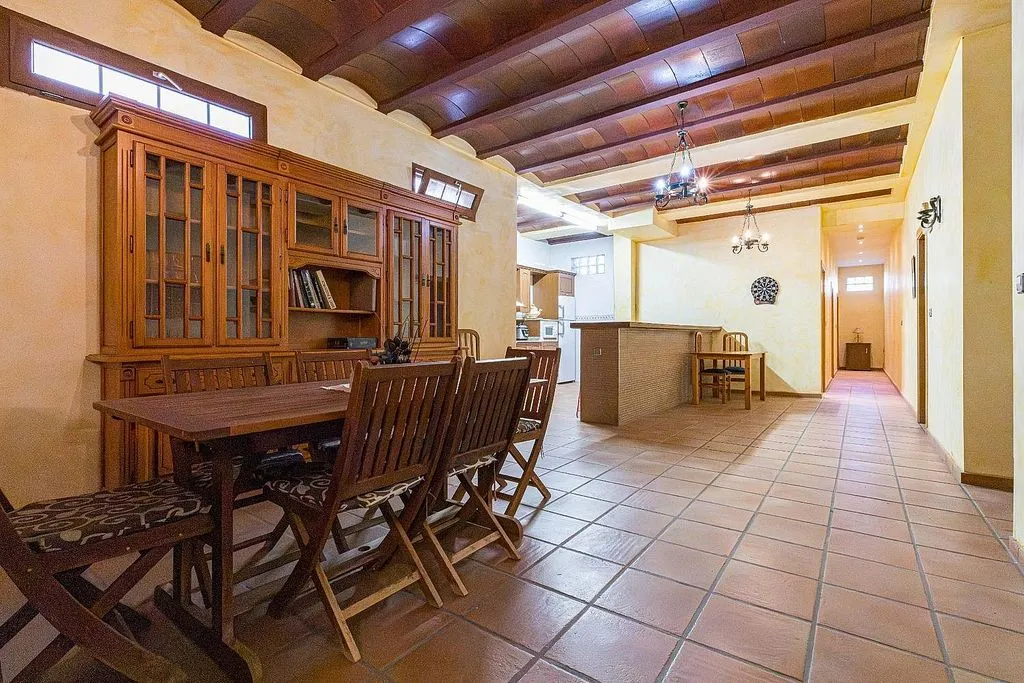 Dining Room - Chalet with Andalusian Patio in Barriomar