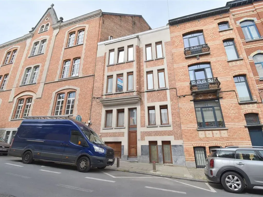 Extérieur - Immeuble de Rapport avec 2 Appartements à Schaerbeek