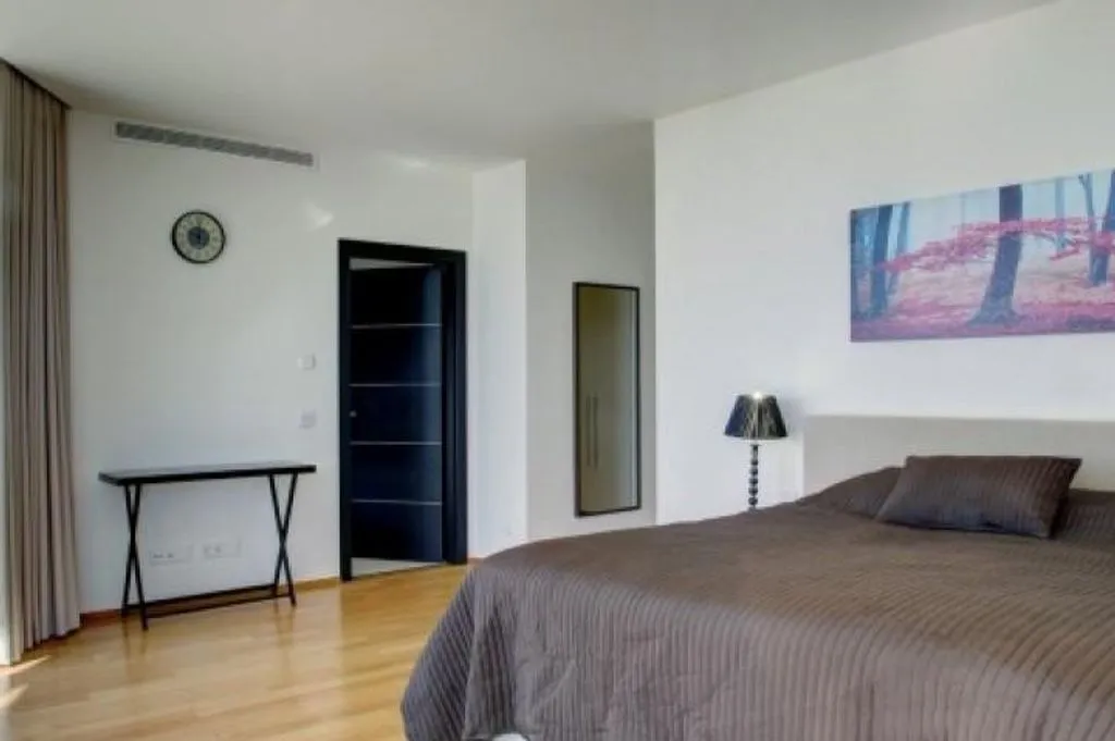 Bedrooms - Semi-Detached Villa with Sea Views in Marbella