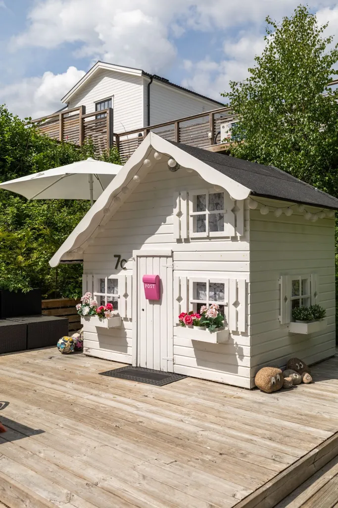 Exterior - Family-Friendly Semi-Detached House in Taberg