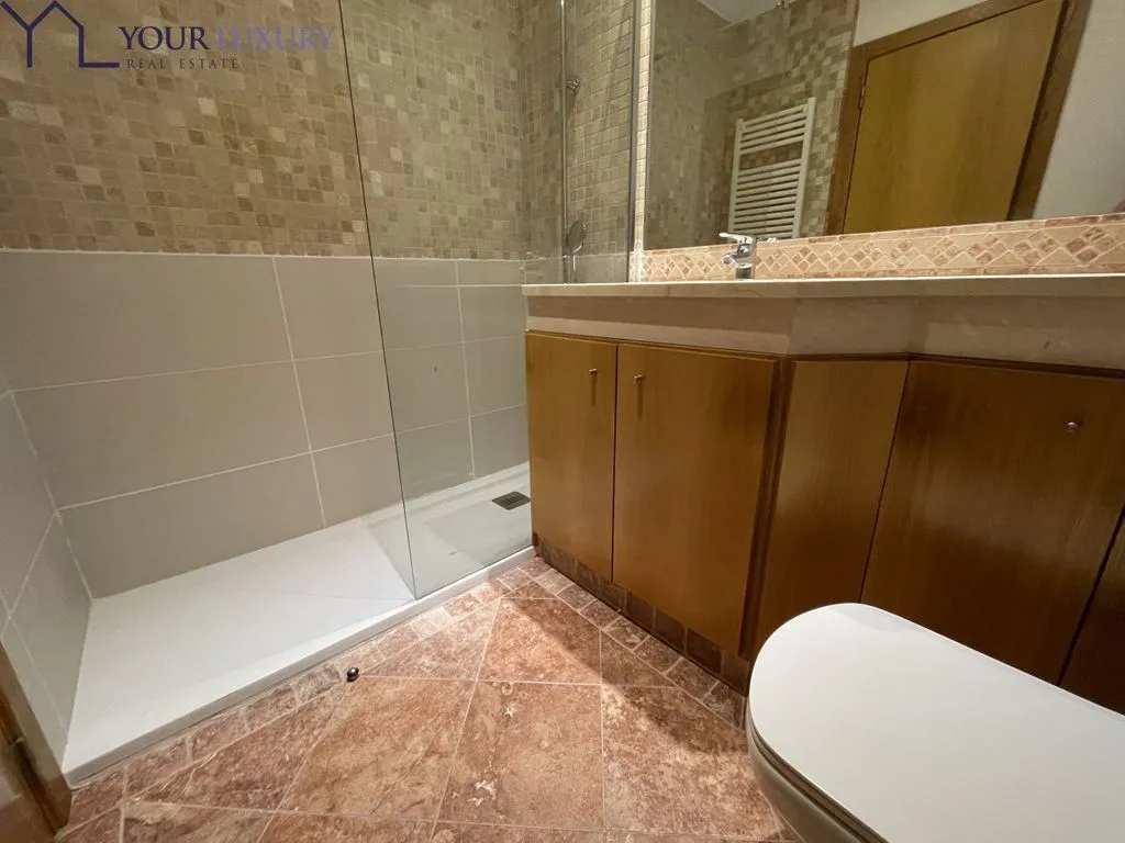 Vannitoad - Luxury Apartment with Pool in Cascais