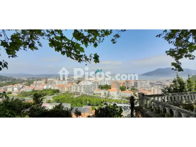 Furnished Apartment with Terrace in Laredo