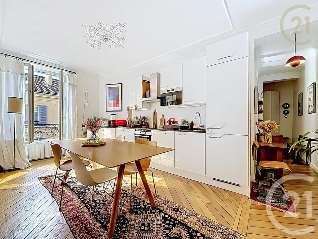 Söögituba - Charming 4-Bedroom Apartment in Versailles