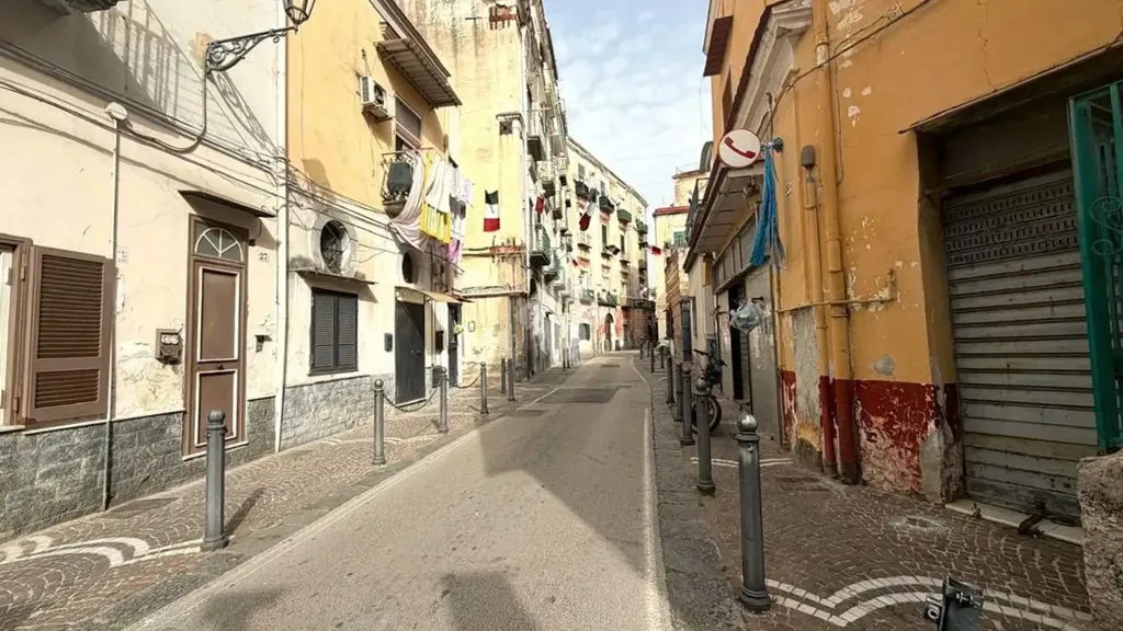 Välivaade - Studio Flat for Renovation in Portici