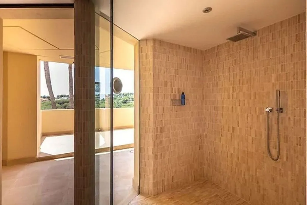 Salles de bain - Luxury Villa with Pool in Sotogrande