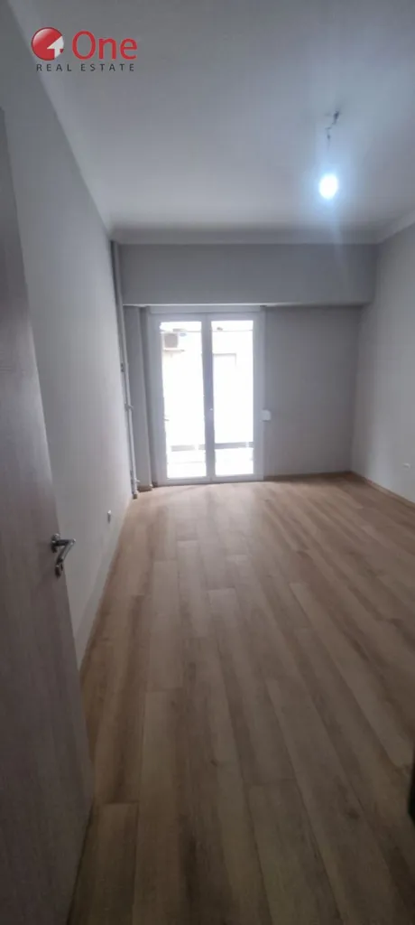 Pièces - Renovated Apartment with Elevator in Athens Centre