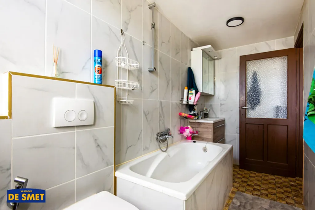 Vannitoad - Income Property with Garden in Aartselaar Centre