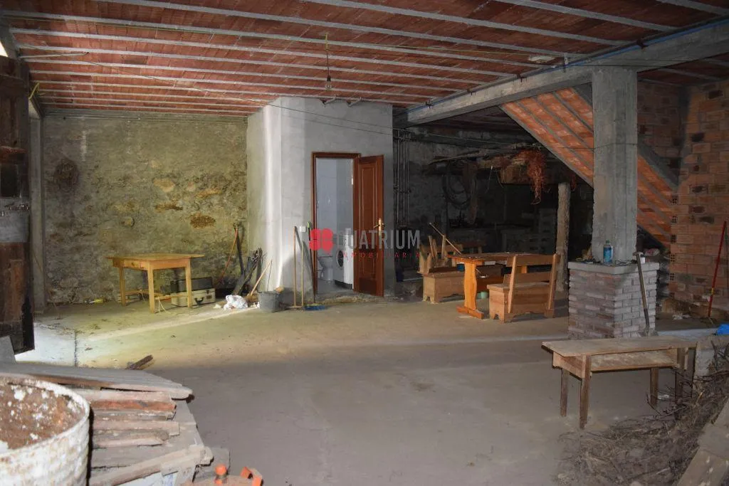 Toad - Terraced House with Garden in Teo