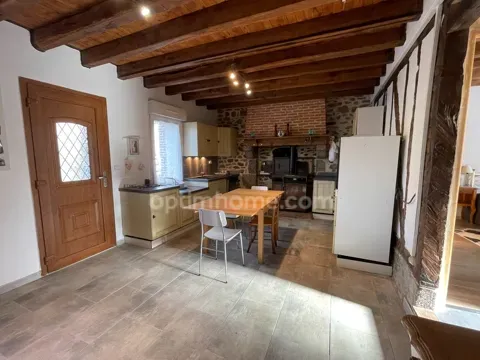 Maison 9 pièces à Arnac la poste