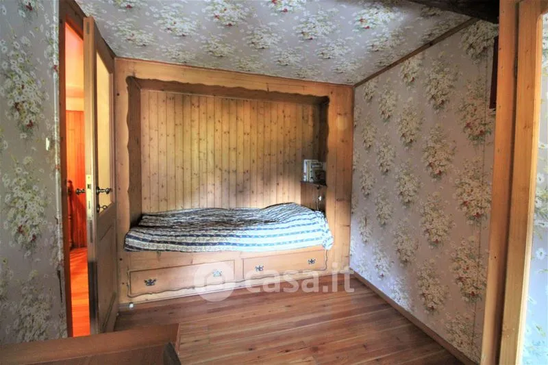 Chambres - Two-Storey Apartment with Town Centre View in Rima