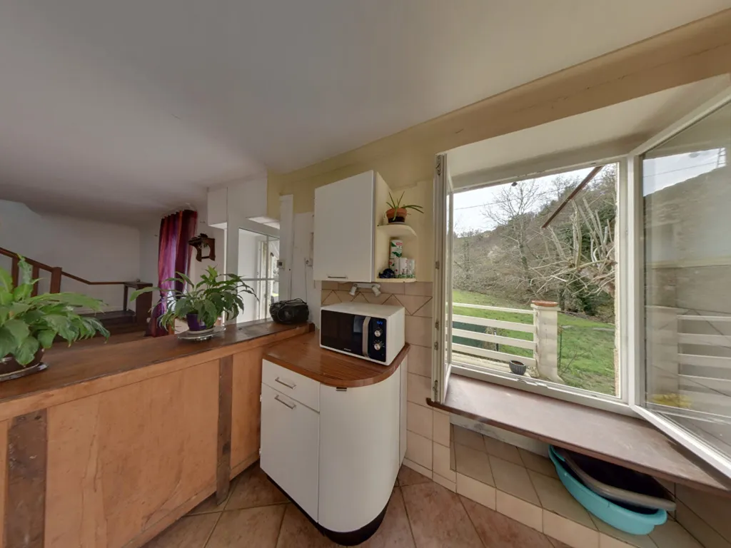 Kitchen - Country House with Source in Saint-Vincent-de-Durfort