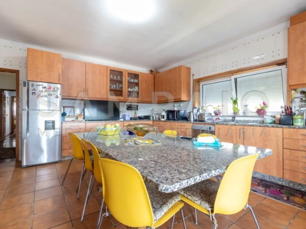 Köök - Luxury House with River View in Gondomar
