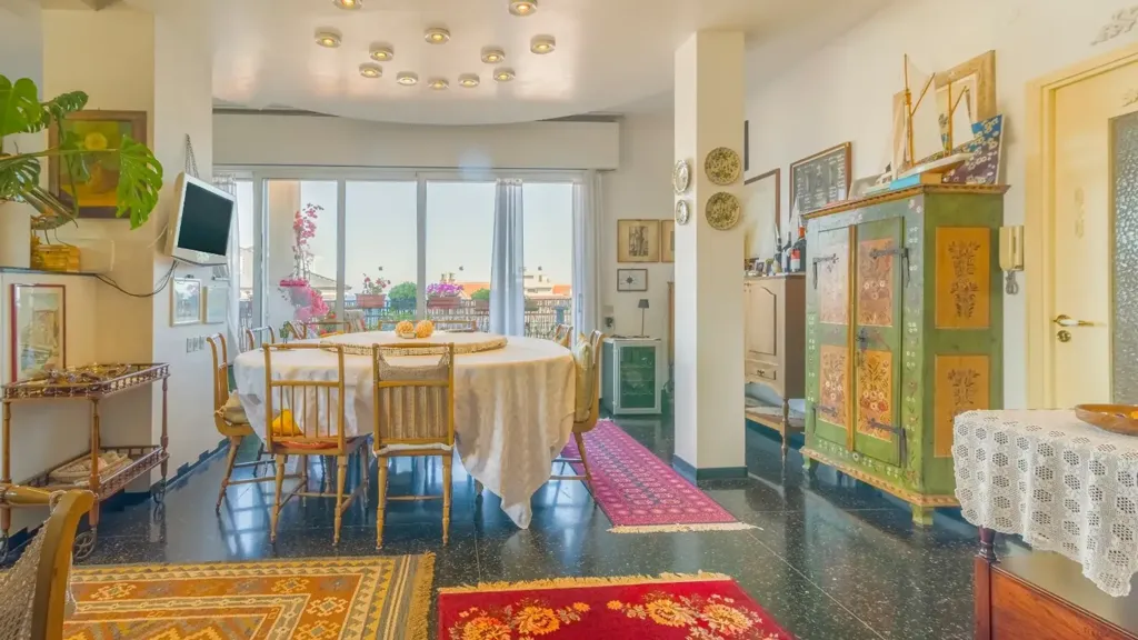 Salle à manger - Penthouse with Sea View in Ceriale