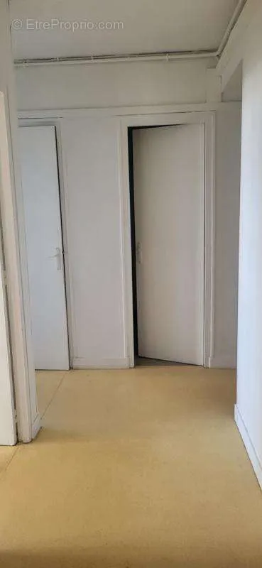 Pièces - Appartement T3 avec Balcon en Centre-Ville de Limoges