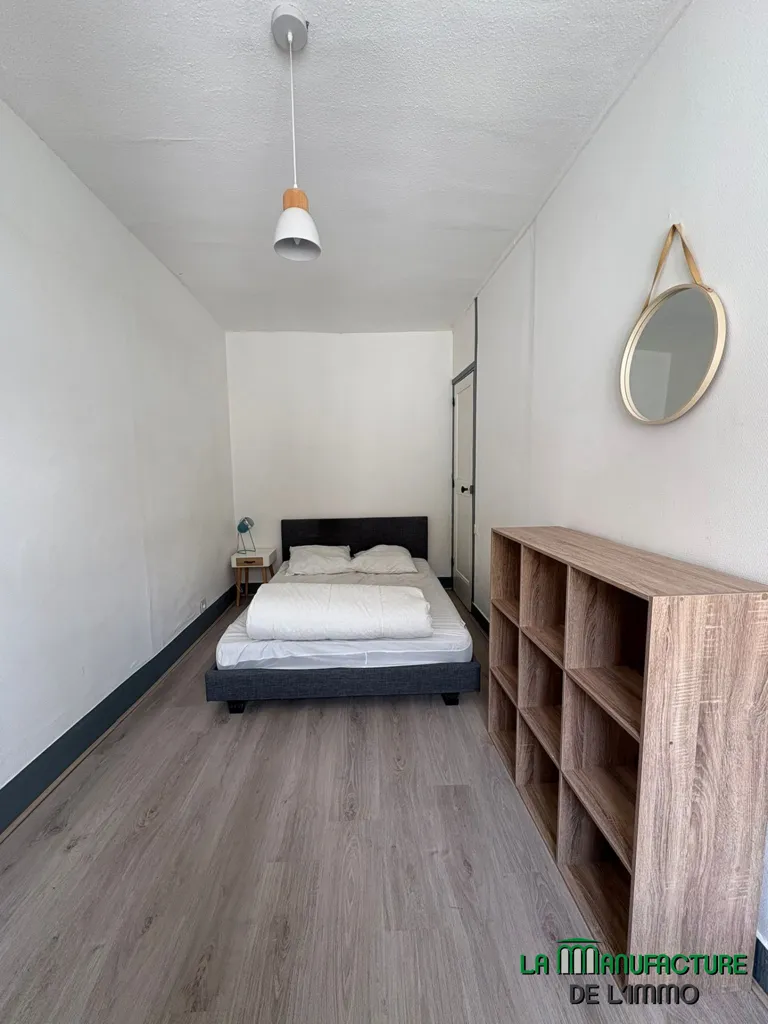 Chambres - Appartement T2 Meublé au Centre-Ville de Saint-Étienne