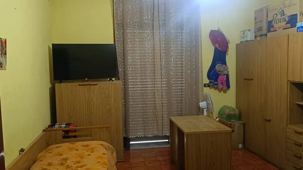 Chambres - Quadrilocale with Balcony in Acerra